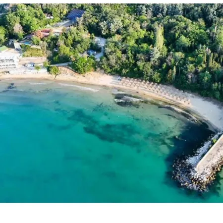 Appartamento Seaside With A Garden *